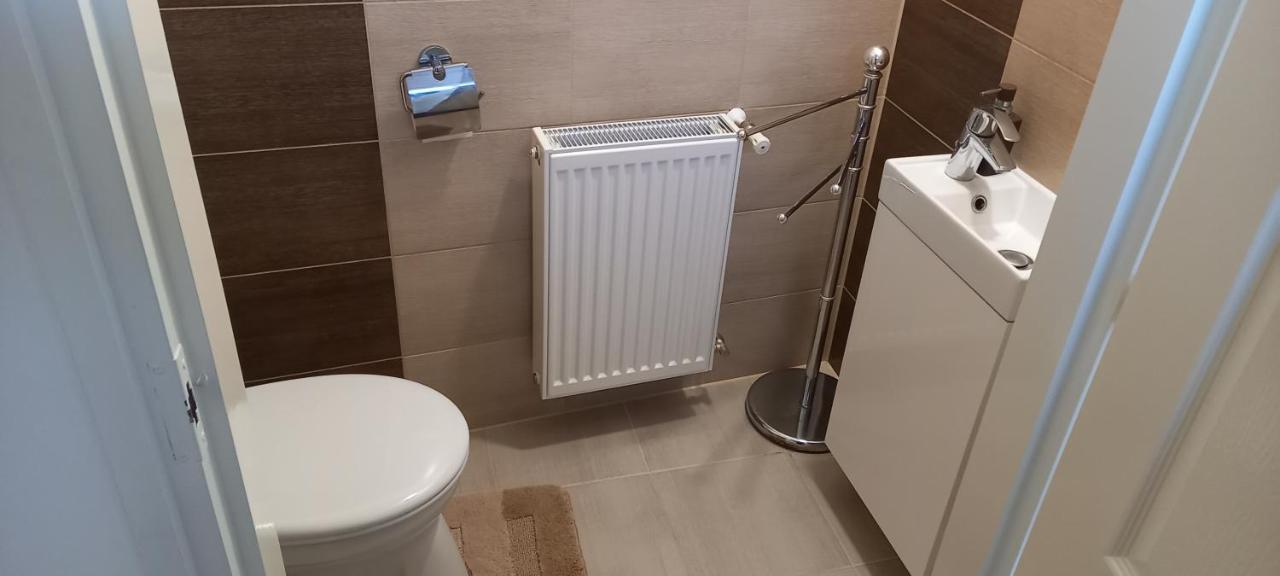 Be-Le-Valo Apartman Szécsény Exteriör bild